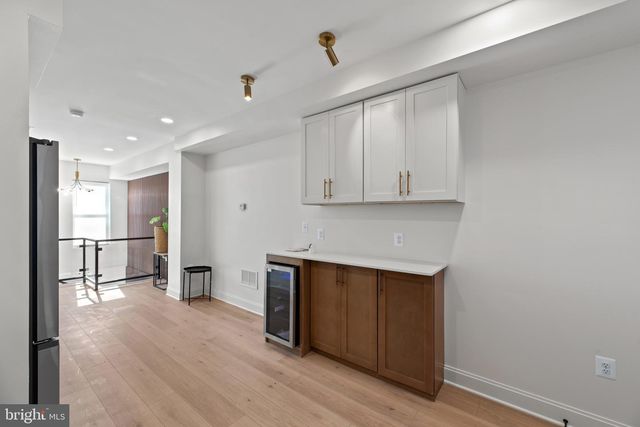 128 N MOUNT ST, Baltimore, MD 21223