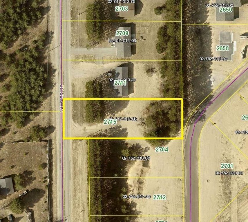 2715 Sawyer Road, Traverse City, MI 49685