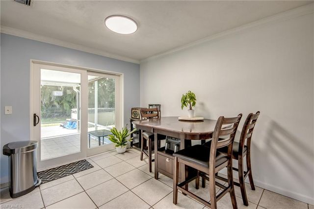 2912 Poinciana DR, Naples, FL 34105