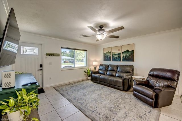2912 Poinciana DR, Naples, FL 34105