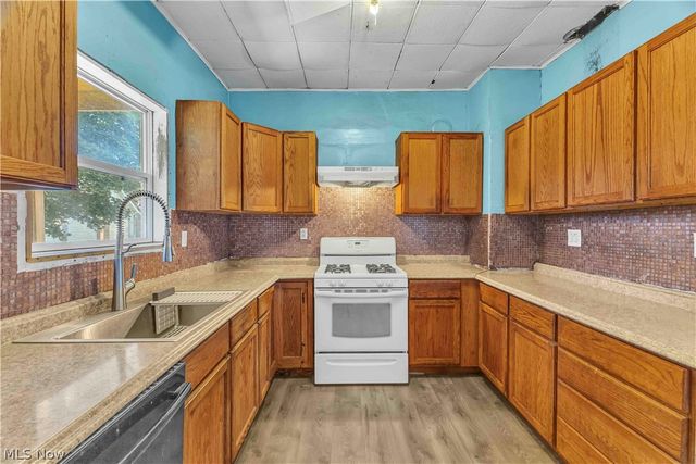 104 High Street, Lodi, OH 44254