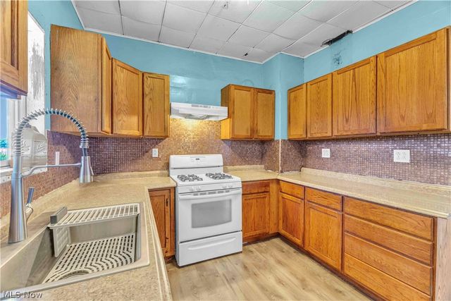 104 High Street, Lodi, OH 44254