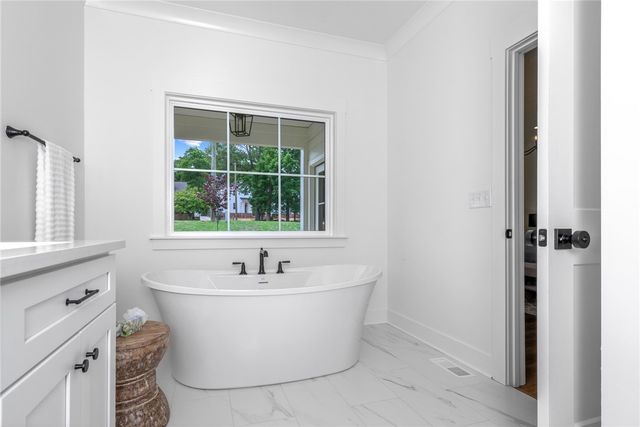 710 N Main Street, Greer, SC 29651