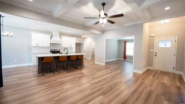 219 Otters Ridge Drive, Kathleen, GA 31047