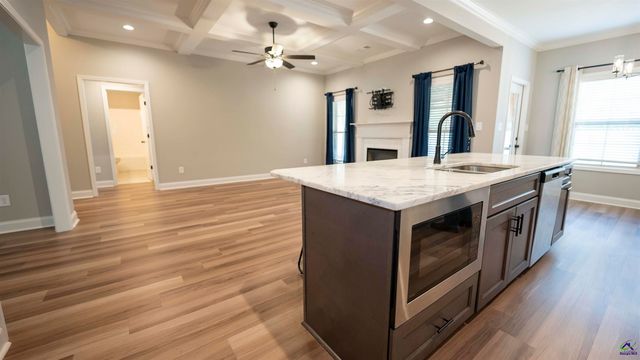 219 Otters Ridge Drive, Kathleen, GA 31047