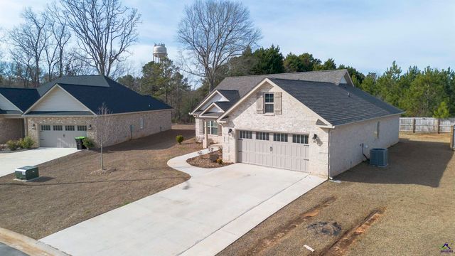 219 Otters Ridge Drive, Kathleen, GA 31047