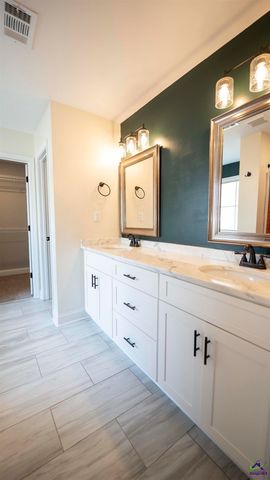 219 Otters Ridge Drive, Kathleen, GA 31047