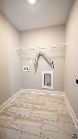 219 Otters Ridge Drive, Kathleen, GA 31047