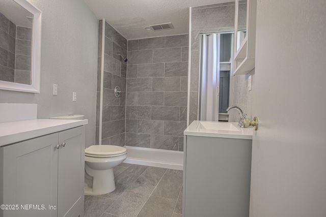 5603 BREE Road, Jacksonville, FL 32209