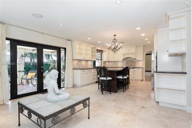 13300 SW 21st St, Miami, FL 33175