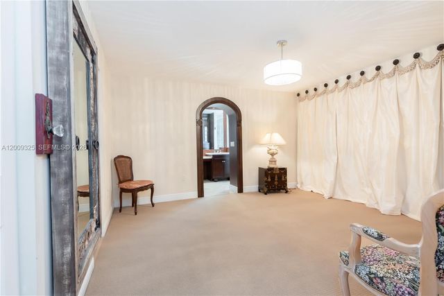 13300 SW 21st St, Miami, FL 33175