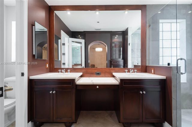 13300 SW 21st St, Miami, FL 33175