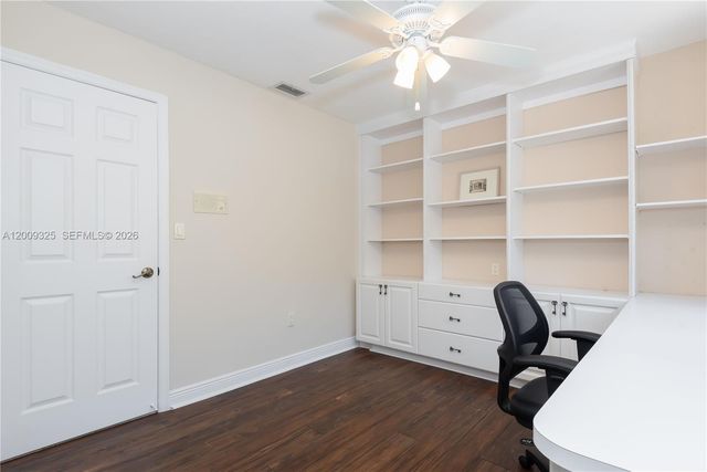 13300 SW 21st St, Miami, FL 33175