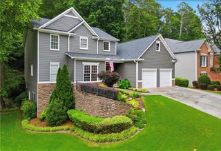 717 Parkside Drive, Woodstock, GA 30188