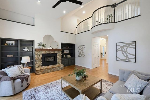 3064 E Nature Dr, Boise, ID 83706