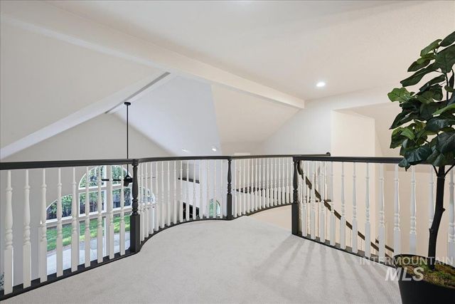 3064 E Nature Dr, Boise, ID 83706