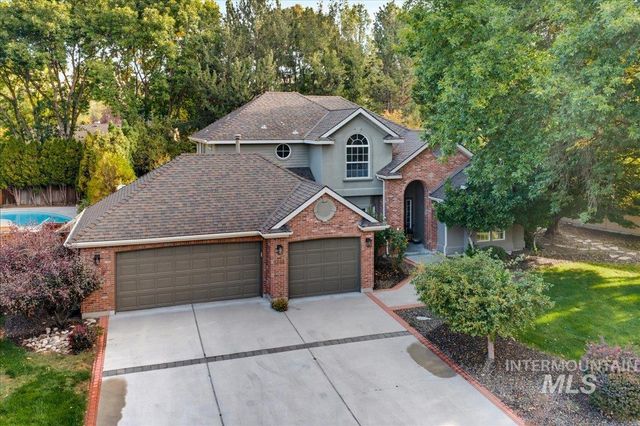 3064 E Nature Dr, Boise, ID 83706