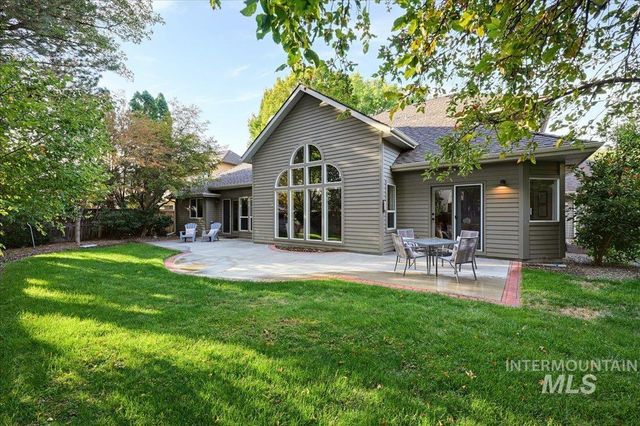3064 E Nature Dr, Boise, ID 83706