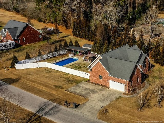 21 Brownstone Drive, Lumberton, NC 28360