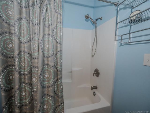 21 Brownstone Drive, Lumberton, NC 28360