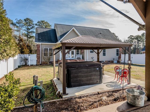 21 Brownstone Drive, Lumberton, NC 28360