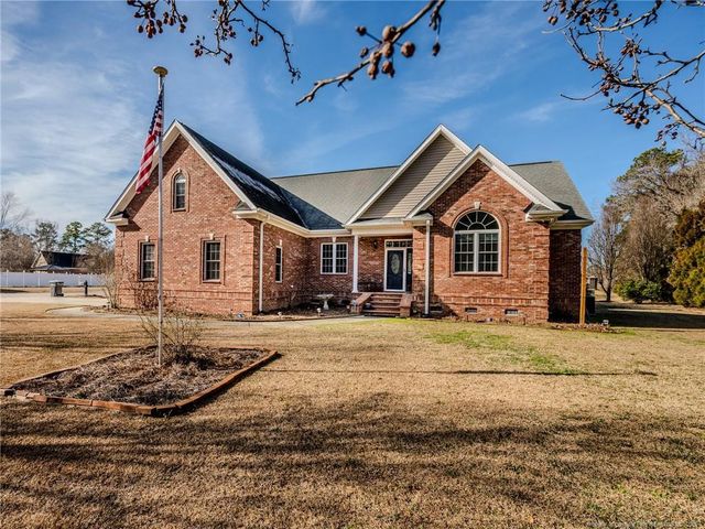 21 Brownstone Drive, Lumberton, NC 28360