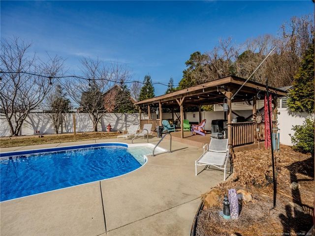 21 Brownstone Drive, Lumberton, NC 28360