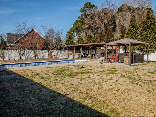 21 Brownstone Drive, Lumberton, NC 28360