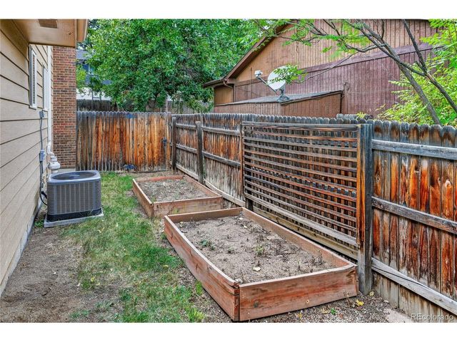 1843 S Pierson Ct, Lakewood, CO 80232
