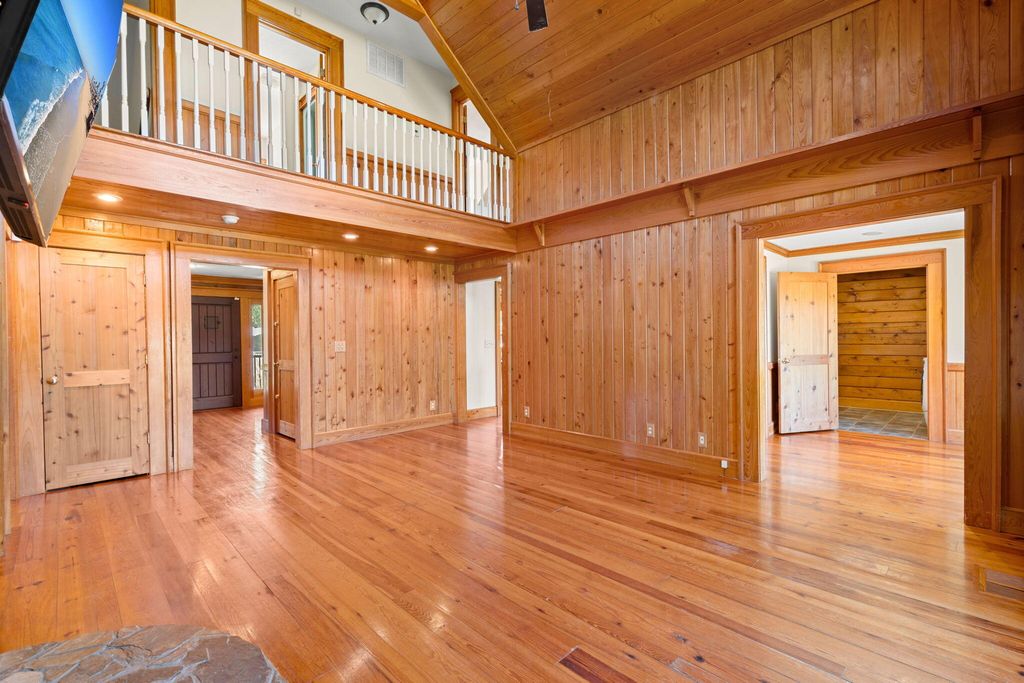 Image 10 of property listing at 3936 Lodge Highway, Smoaks, SC 29481