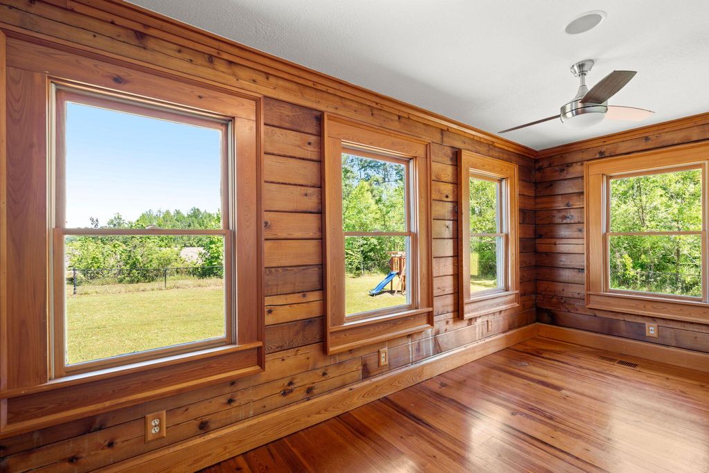 Image 19 of property listing at 3936 Lodge Highway, Smoaks, SC 29481