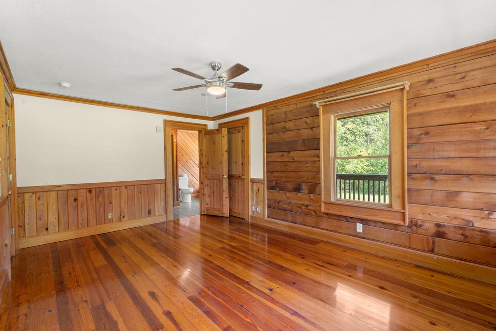 Image 23 of property listing at 3936 Lodge Highway, Smoaks, SC 29481