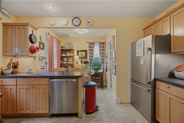 120 Bay View Avenue, Cranston, RI 02905