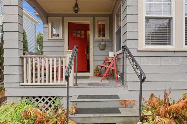 120 Bay View Avenue, Cranston, RI 02905