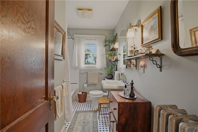 120 Bay View Avenue, Cranston, RI 02905