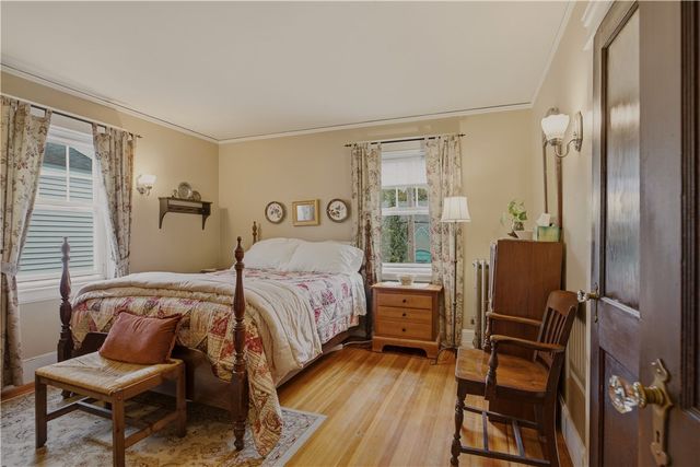 120 Bay View Avenue, Cranston, RI 02905