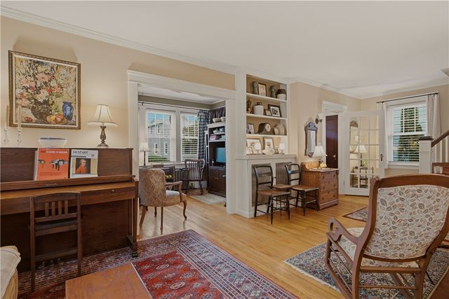 120 Bay View Avenue, Cranston, RI 02905