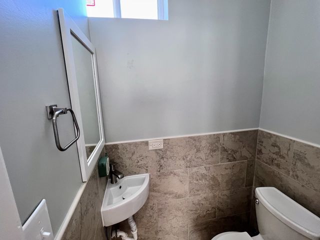 4244 N Spaulding Avenue 3, Chicago, IL 60618