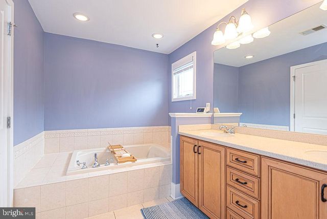 11436 MAID AT ARMS LN, Berlin, MD 21811