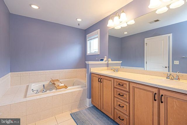 11436 MAID AT ARMS LN, Berlin, MD 21811