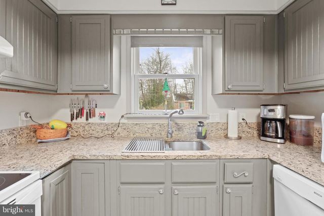 7 HAMMOND LN, Fredericksburg, VA 22407