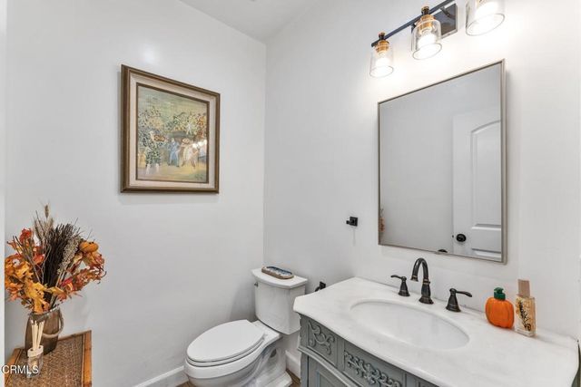 1135 Fairview Drive, La Canada Flintridge, CA 91011