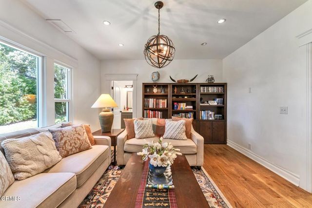 1135 Fairview Drive, La Canada Flintridge, CA 91011