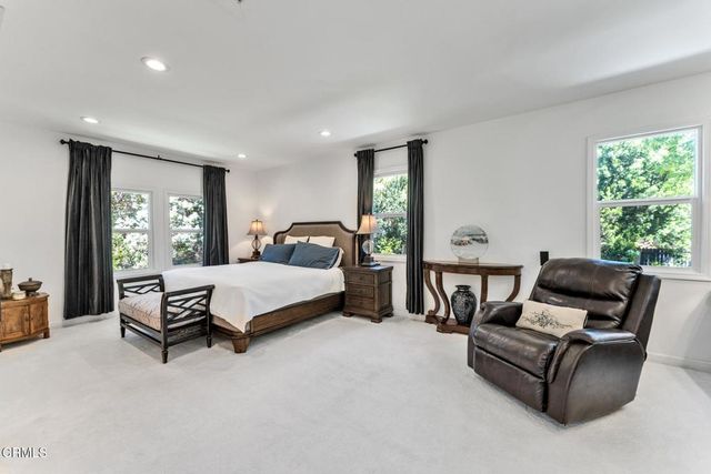 1135 Fairview Drive, La Canada Flintridge, CA 91011