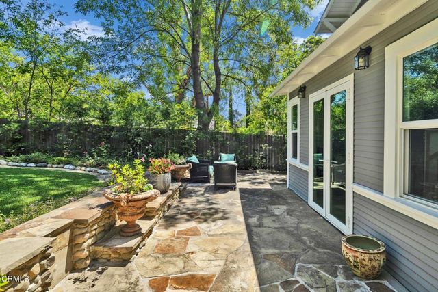1135 Fairview Drive, La Canada Flintridge, CA 91011