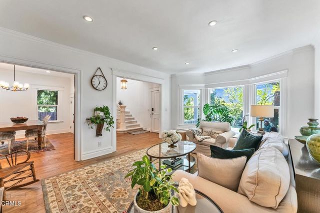 1135 Fairview Drive, La Canada Flintridge, CA 91011