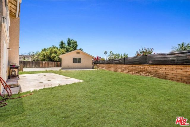 378 Oleander Drive, San Jacinto, CA 92582