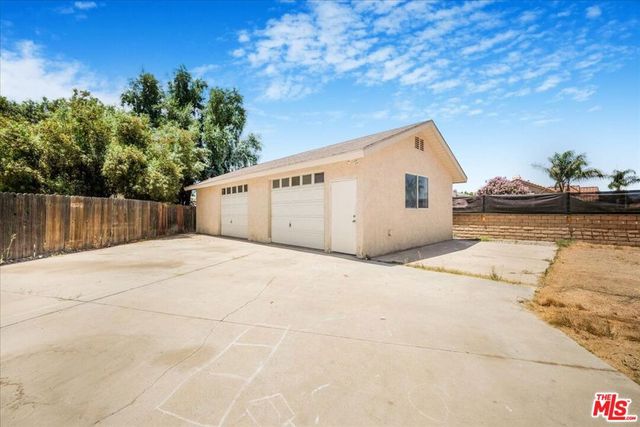 378 Oleander Drive, San Jacinto, CA 92582