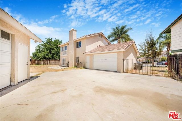 378 Oleander Drive, San Jacinto, CA 92582