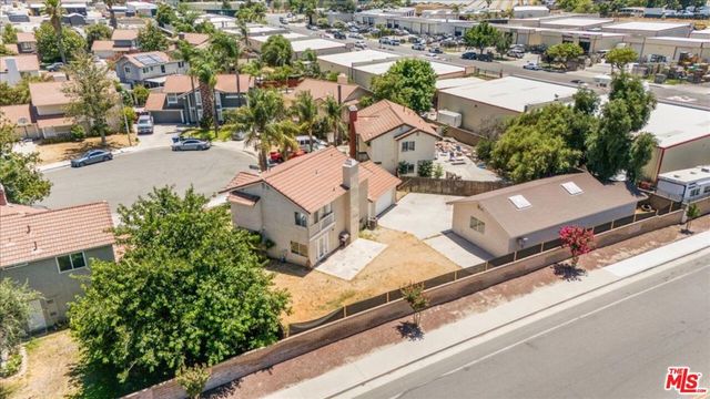 378 Oleander Drive, San Jacinto, CA 92582